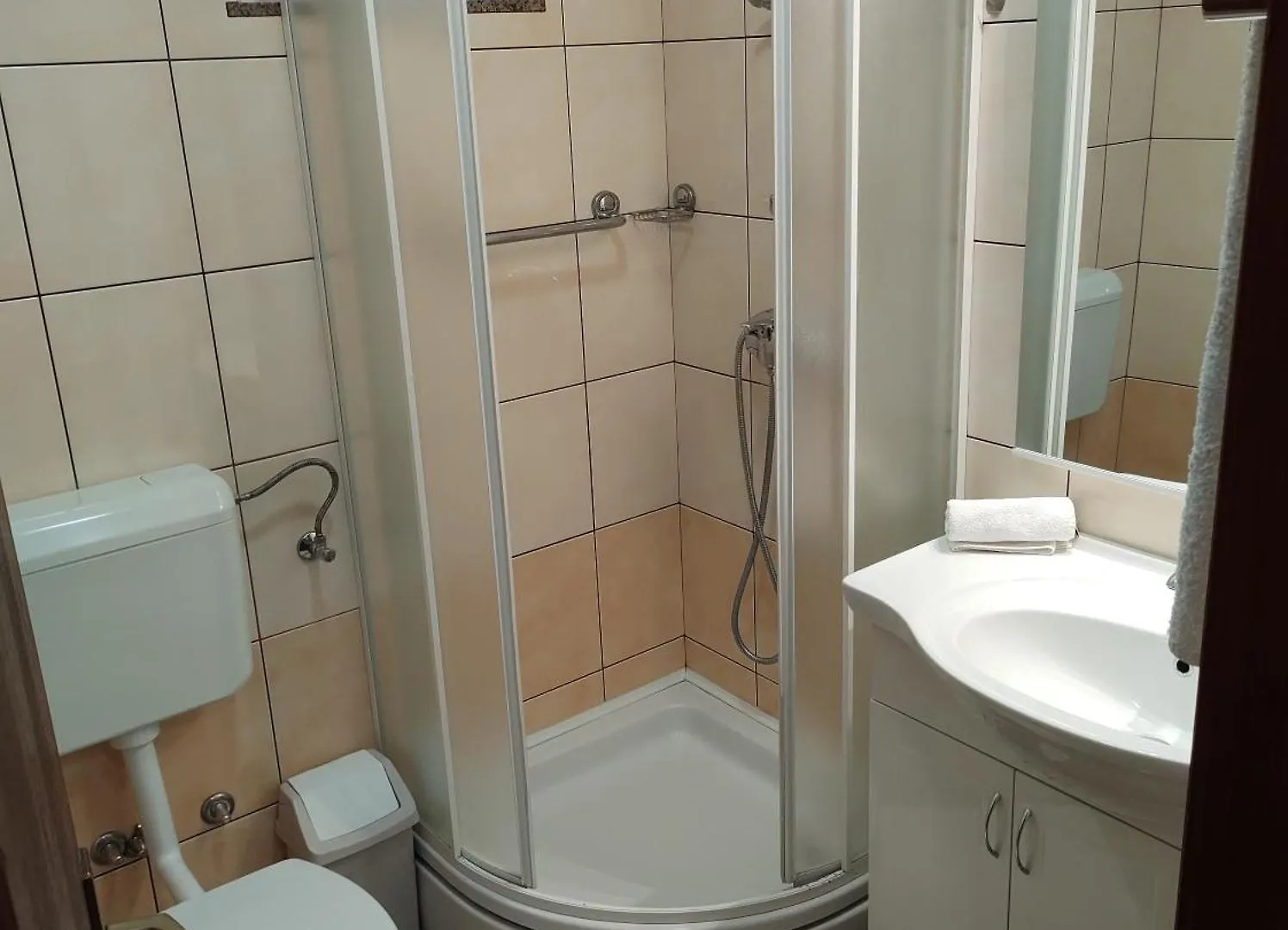 Apartmani R&B Turanj Apartment