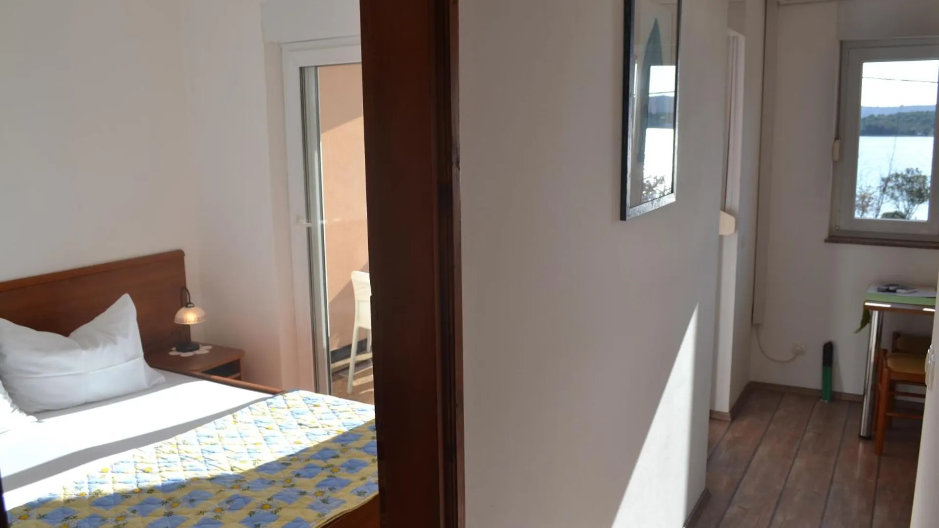 Apartmani R&B Turanj Apartment