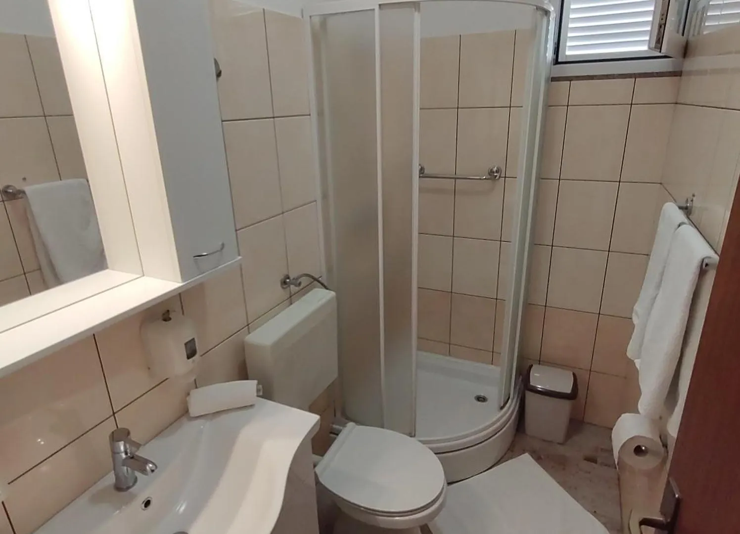 Apartment Apartmani R&B Turanj